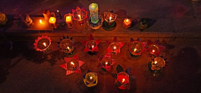 Faroles con botellas PET. ✨ “Iluminación artesanal con conciencia ambiental.”