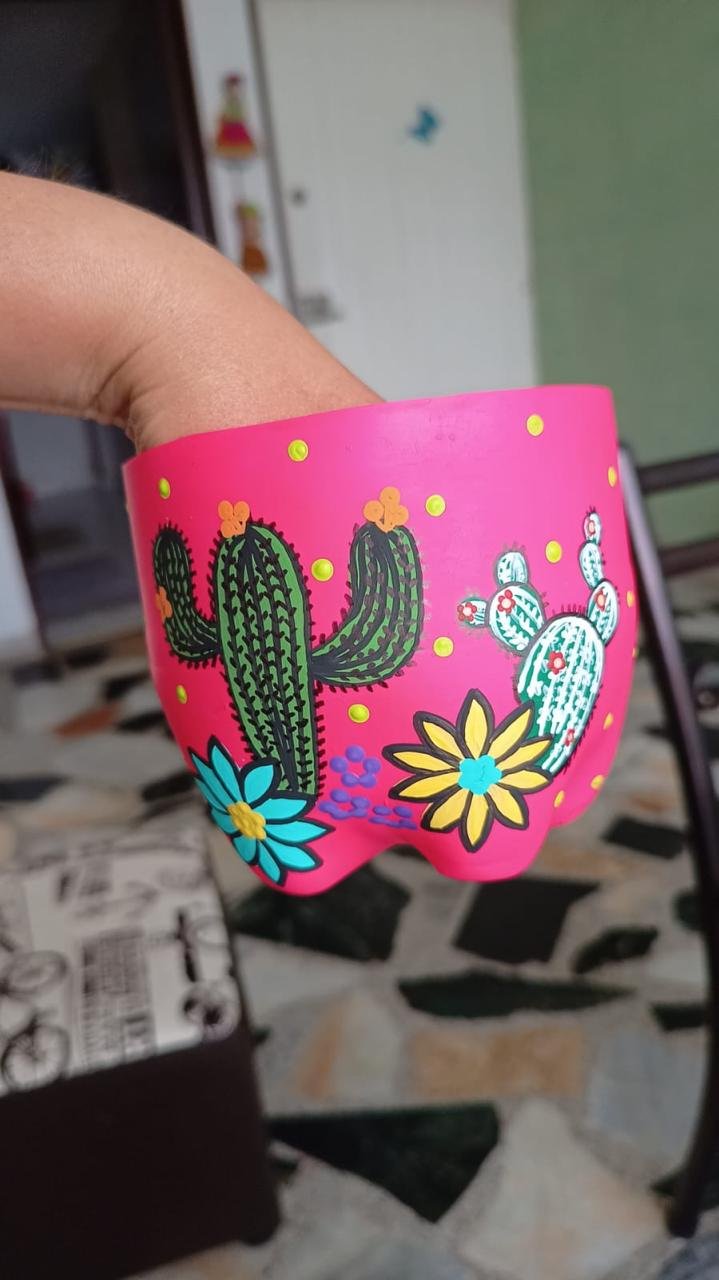 Creaciones artesanales con conciencia ambiental 🌱